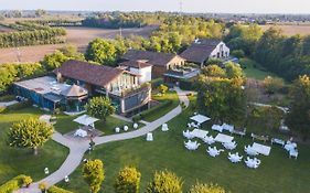 Il Tesoro Living Resort